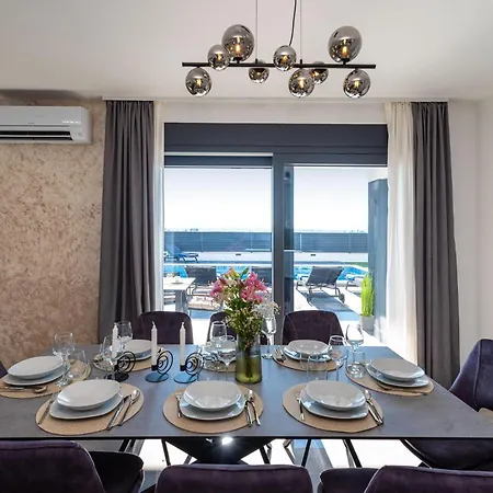Holiday home In Vrana (Zadar)